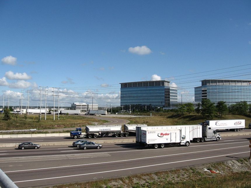 Mississauga_Road_and_Highway_401